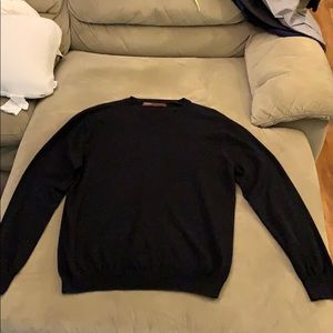 Perry Ellis Men’s V neck Sweater size Lg Black